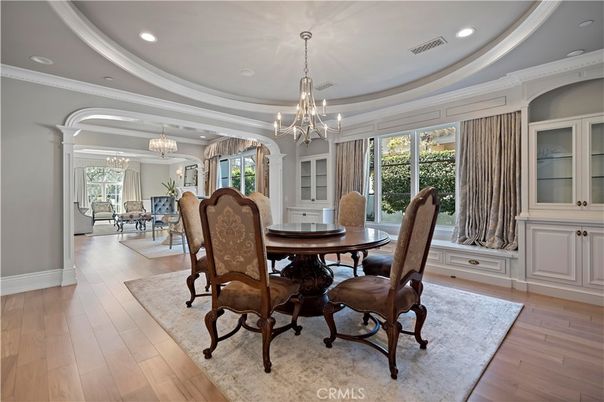 Chandelier, Dining room, Interior, Recessed Lighting, Wood Texture Flooring