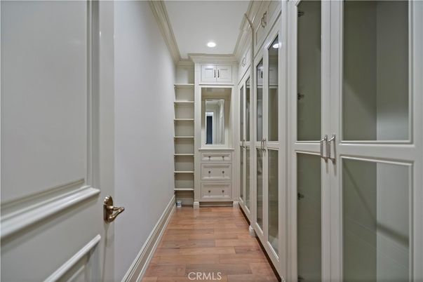 Interior, Recessed Lighting, Walk-in Closets, Wood Texture Flooring