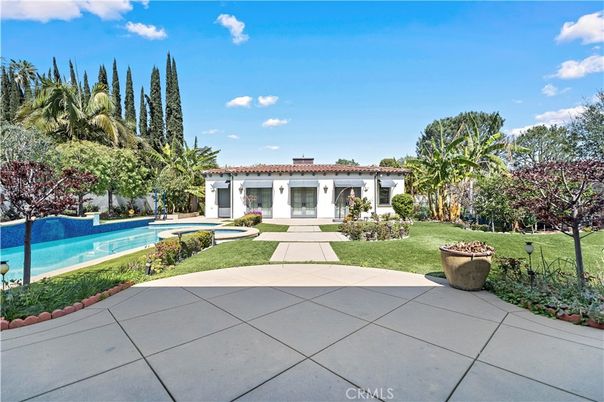 Backyard, Exterior, Pool