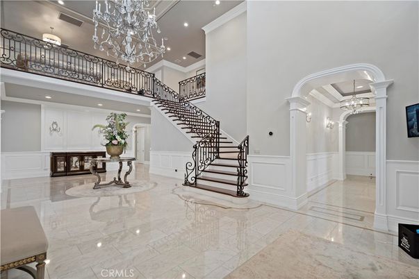 Chandelier, Interior, Recessed Lighting