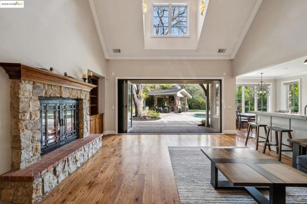 Chandelier, Fireplace, Interior, Pendant Lights, Wood Texture Flooring
