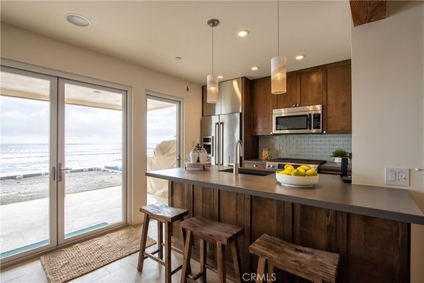 Interior, Kitchen, Pendant Lights, Recessed Lighting, Stainless Steel Appliances, Water