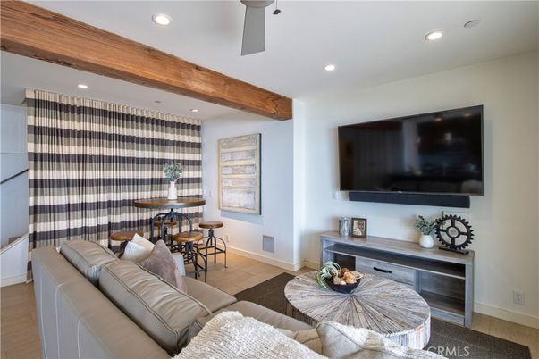Dining room, Interior, Living room, Recessed Lighting, Wooden Beams, Wood Texture Flooring