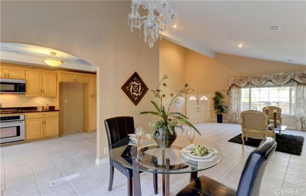 Chandelier, Dining room, Interior, Kitchen, Recessed Lighting, Stainless Steel Appliances