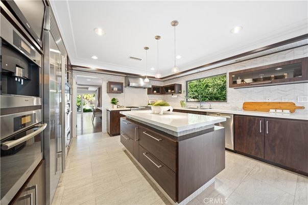 Interior, Kitchen, Pendant Lights, Recessed Lighting, Stainless Steel Appliances