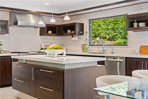 Interior, Kitchen, Pendant Lights, Recessed Lighting, Stainless Steel Appliances