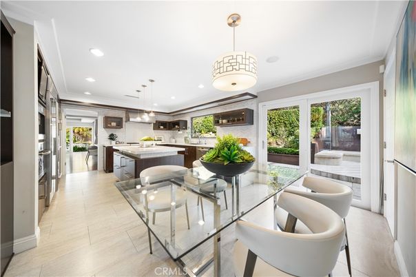 Dining room, Interior, Kitchen, Pendant Lights, Recessed Lighting