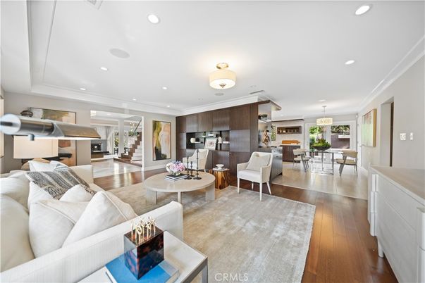 Dining room, Interior, Kitchen, Living room, Pendant Lights, Recessed Lighting, Stainless Steel Appliances, Wood Texture Flooring