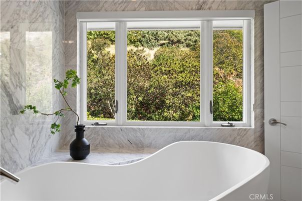 Bathroom, Free Standing Baths, Interior, Marble Walls