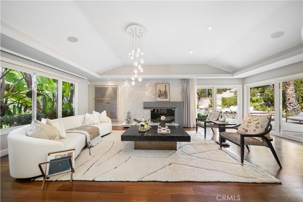 Fireplace, Interior, Living room, Pendant Lights, Recessed Lighting, Wood Texture Flooring