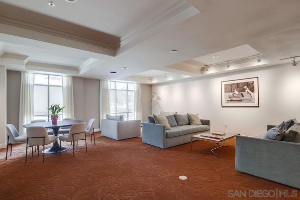 Dining room, Interior, Living room, Recessed Lighting