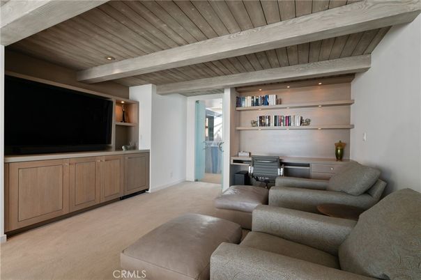 Interior, Living room, Recessed Lighting, Wooden Beams, Wooden Ceilings