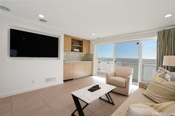 Interior, Living room, Recessed Lighting, Water