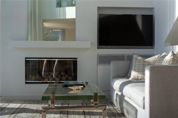 Fireplace, Interior, Living room