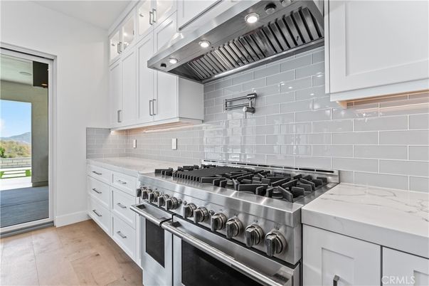Interior, Kitchen, Stainless Steel Appliances