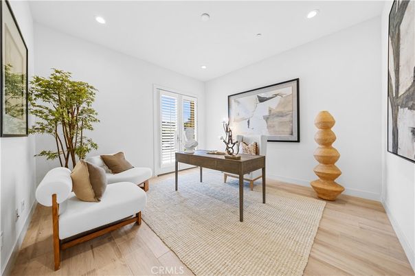 Home Office, Interior, Recessed Lighting, Wood Texture Flooring