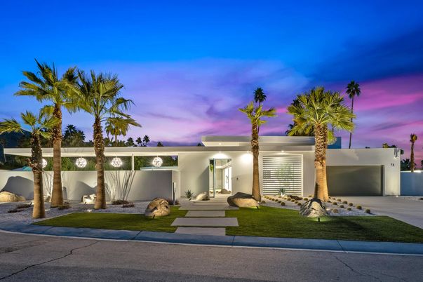 Attached, Exterior, Facade, Modern