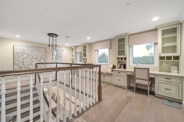 Home Office, Interior, Pendant Lights, Recessed Lighting, Wood Texture Flooring