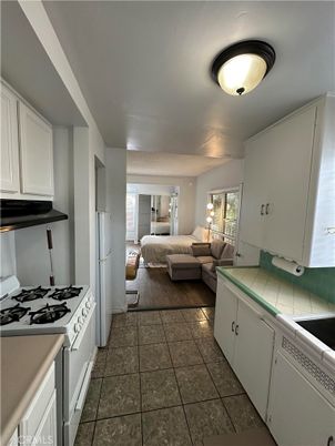 Bedroom, Interior, Kitchen, Living room, Tile Countertops