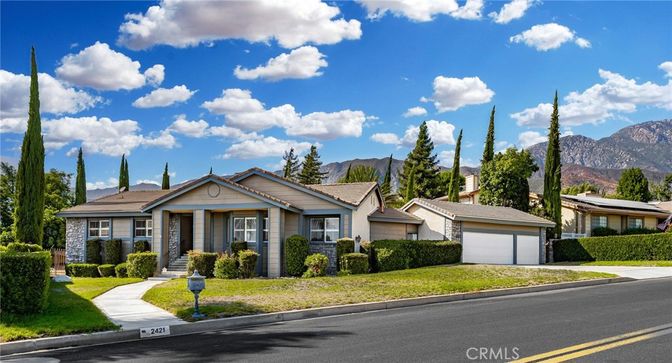 Attached, Exterior, Facade, Solar Panels, Ranch