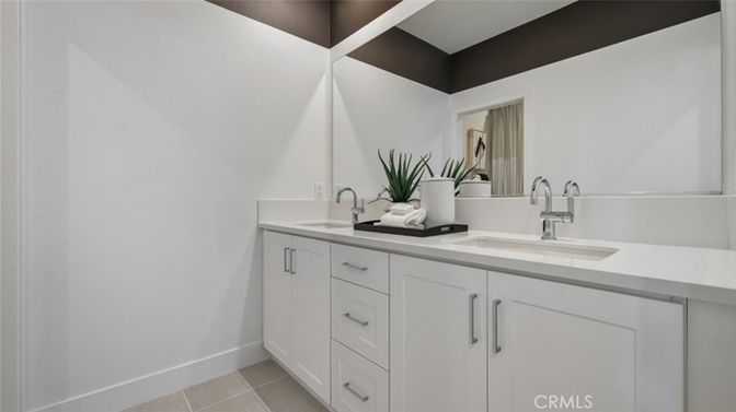 Bathroom, Dual Sink Vanities, Interior