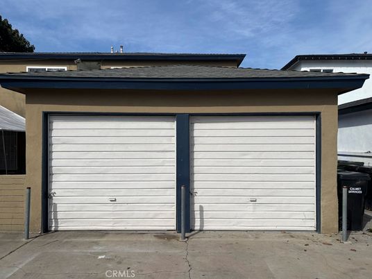 Detached Garage, Exterior