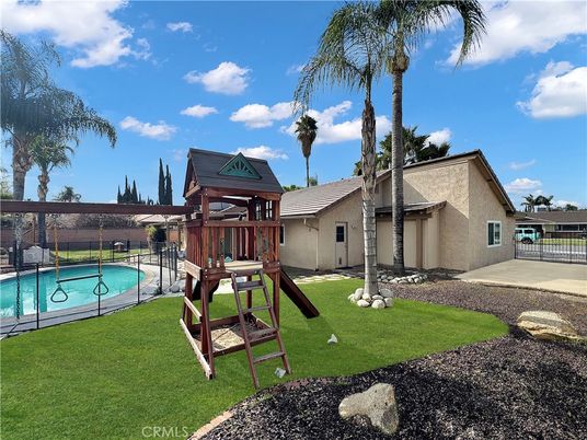 Backyard, Exterior, Pool