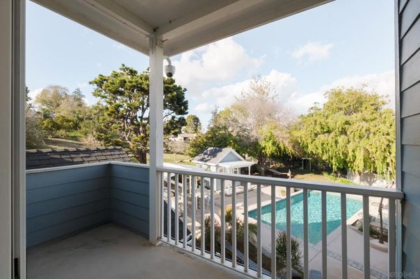 Exterior, Pool, Other