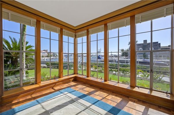 Interior, Sun Room, Wood Texture Flooring