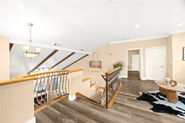 Interior, Pendant Lights, Recessed Lighting, Wood Texture Flooring