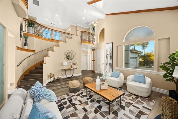 Chandelier, Interior, Living room, Recessed Lighting, Wood Texture Flooring