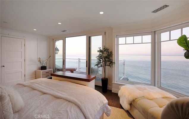 Bedroom, Interior, Recessed Lighting, Water, Wood Texture Flooring