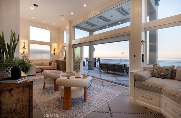 Interior, Living room, Recessed Lighting, Water