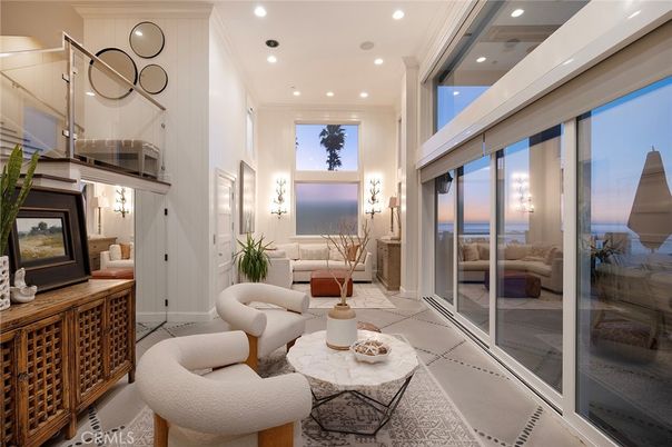 Interior, Living room, Recessed Lighting, Water