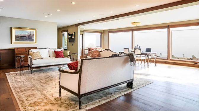 Dining room, Interior, Living room, Recessed Lighting, Wood Texture Flooring