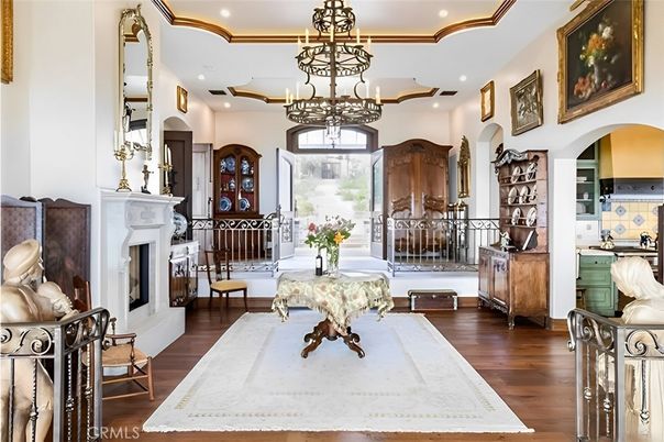 Chandelier, Fireplace, Interior, Pendant Lights, Recessed Lighting, Wood Texture Flooring