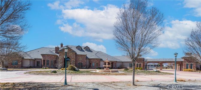 Backyard, Exterior, Facade, Brick Facade, French Provincial