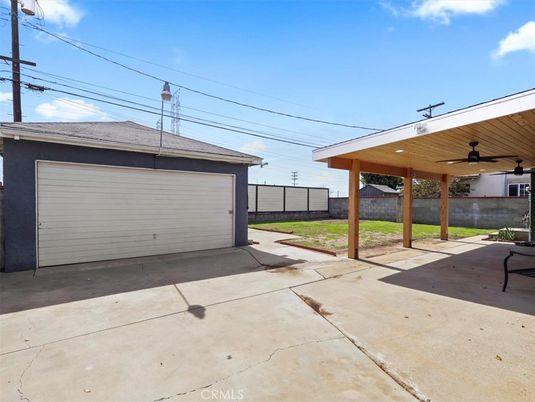 Detached Garage, Exterior