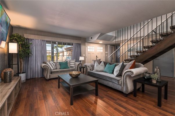 Interior, Living room, Recessed Lighting, Wood Texture Flooring
