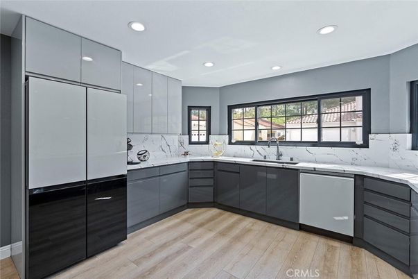 Interior, Kitchen, Marble Walls, Recessed Lighting, Wood Texture Flooring
