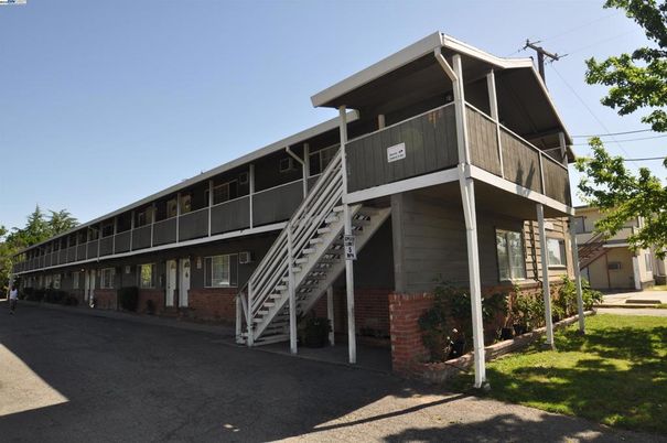 Exterior, Facade, Brick Facade, Modern