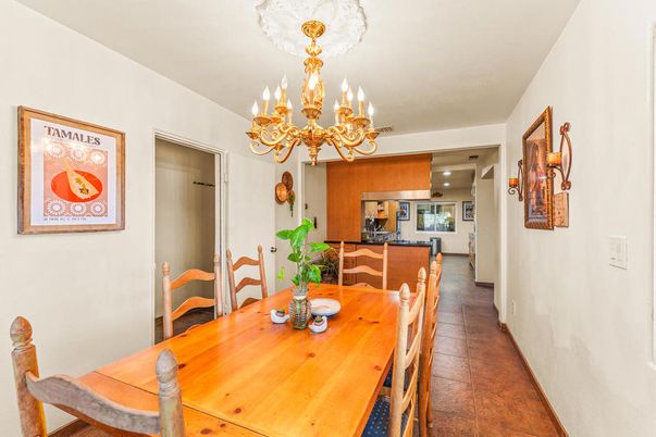 Chandelier, Dining room, Interior, Kitchen, Recessed Lighting