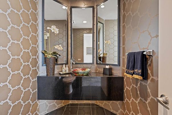 Bathroom, Interior, Recessed Lighting