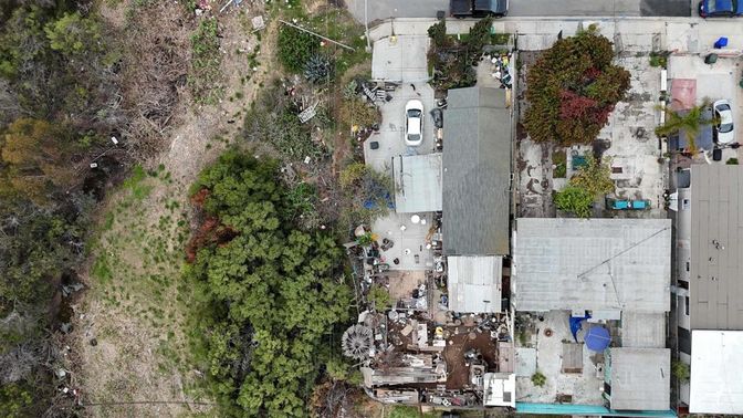 Exterior, Drone