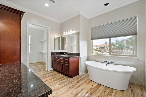 Bathroom, Free Standing Baths, Interior, Recessed Lighting, Wood Texture Flooring