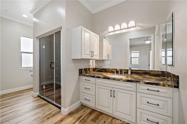 Bathroom, Interior, Recessed Lighting, Wood Texture Flooring