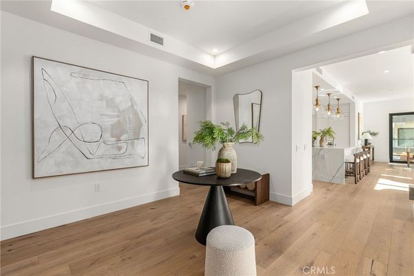 Interior, Pendant Lights, Recessed Lighting, Wood Texture Flooring