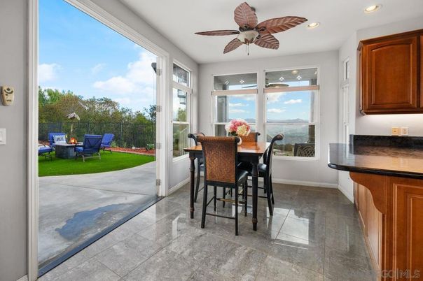 Dining room, Interior, Recessed Lighting, Sun Room