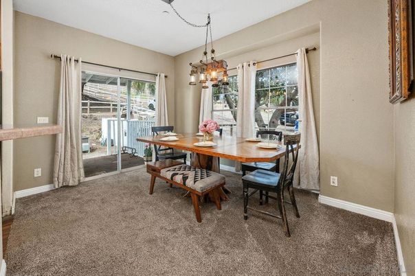 Chandelier, Dining room, Interior