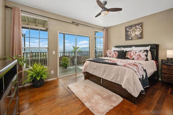 Bedroom, Interior, Water, Wood Texture Flooring